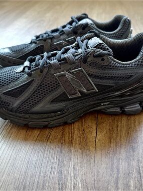 NEW CDG Homme x New Balance 1906R M1906RCM Size 7